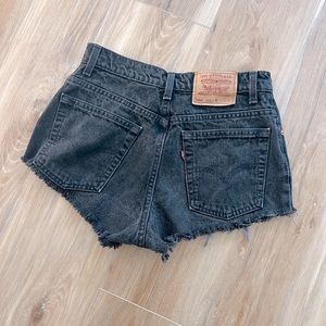 VINTAGE 550 LEVIS BLACK DENIM SHORTS